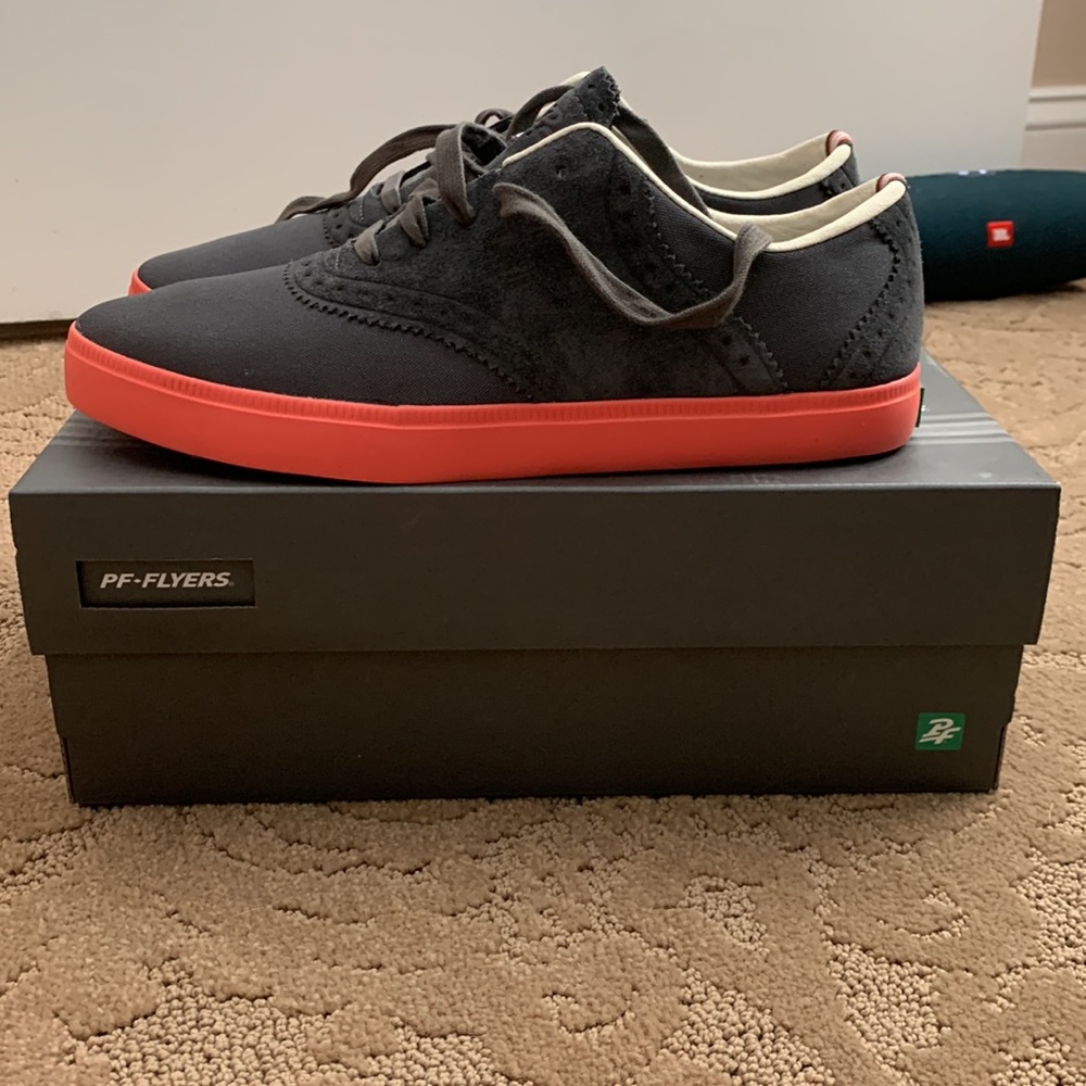 PF-Flyers - Picture 2 of 3
